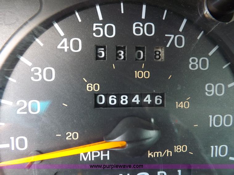 image for item I9194 1997 Ford Taurus GL