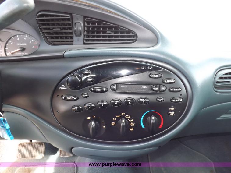 image for item I9194 1997 Ford Taurus GL