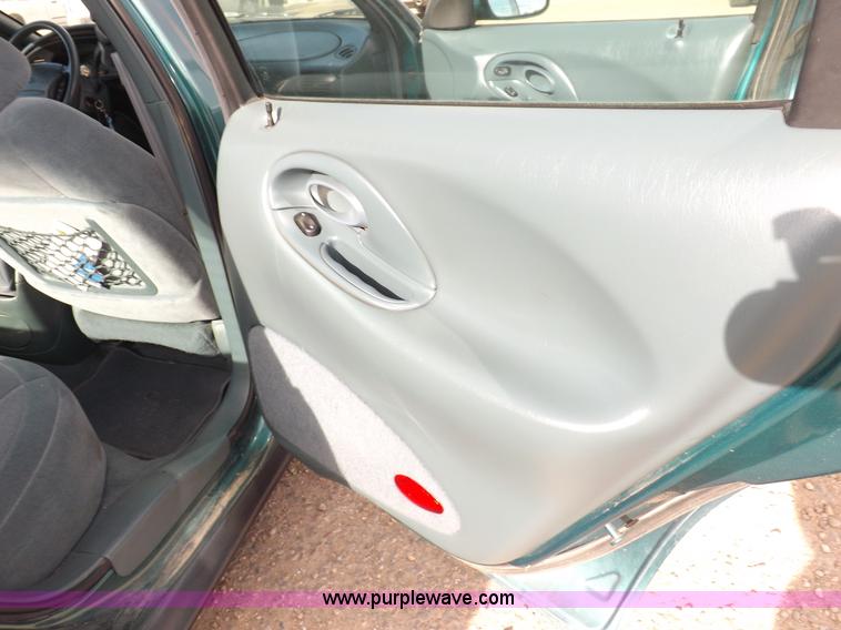 image for item I9194 1997 Ford Taurus GL
