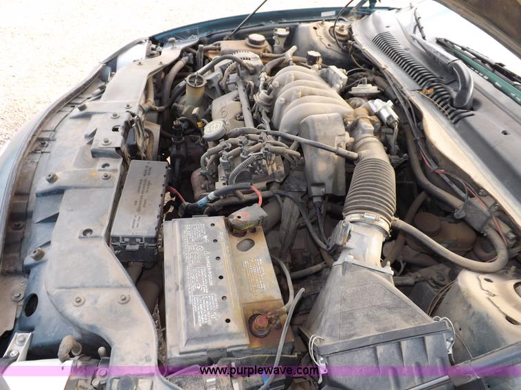 image for item I9194 1997 Ford Taurus GL
