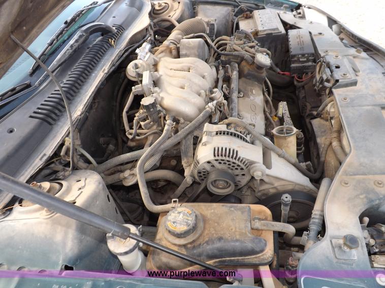 image for item I9194 1997 Ford Taurus GL