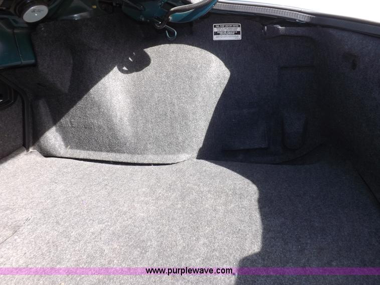 image for item I9194 1997 Ford Taurus GL