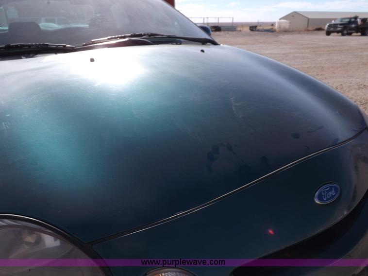 image for item I9194 1997 Ford Taurus GL