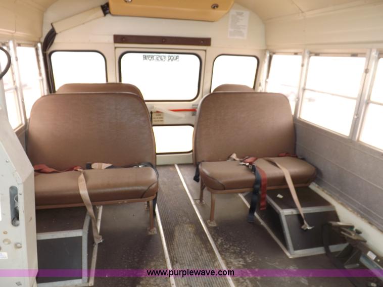 image for item I9196 1990 Chevrolet G30 transit vehicle