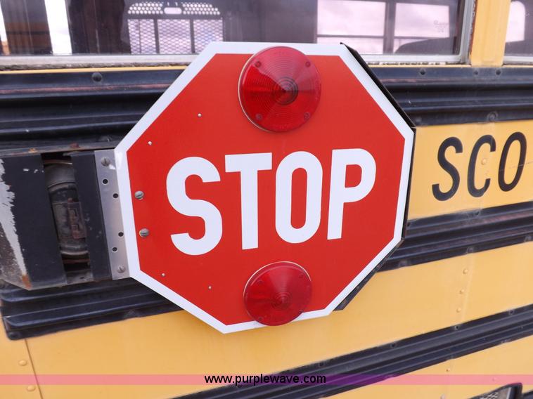 image for item I9196 1990 Chevrolet G30 transit vehicle