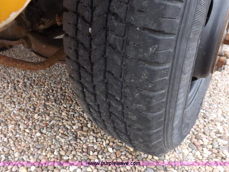 image for item I9196 1990 Chevrolet G30 transit vehicle