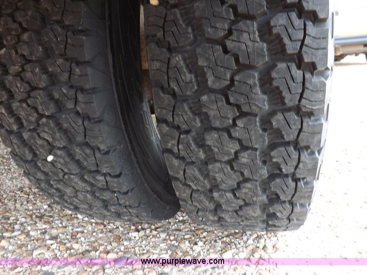 image for item I9196 1990 Chevrolet G30 transit vehicle