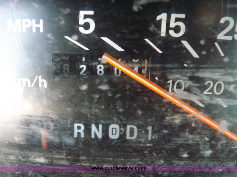 image for item I9200 1988 Ford Crown Victoria