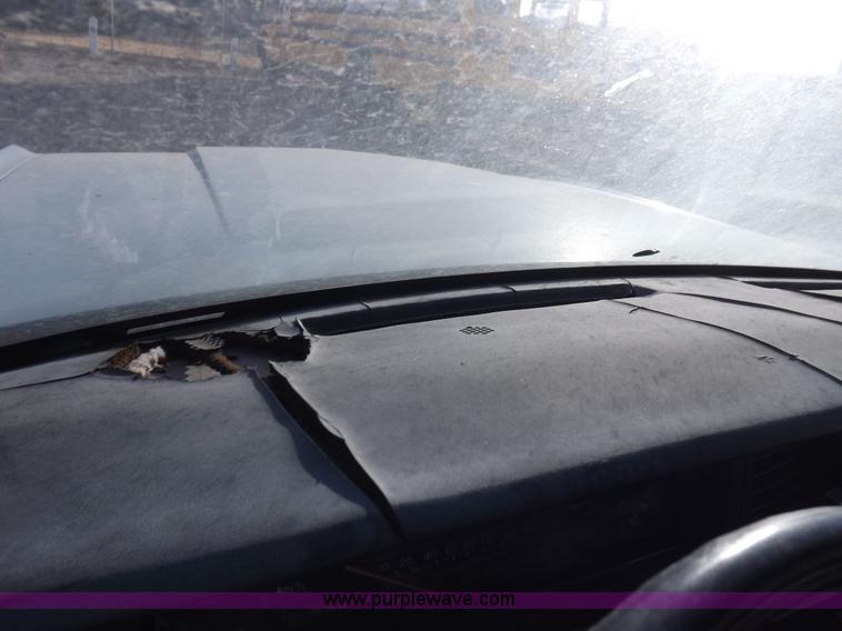 image for item I9200 1988 Ford Crown Victoria