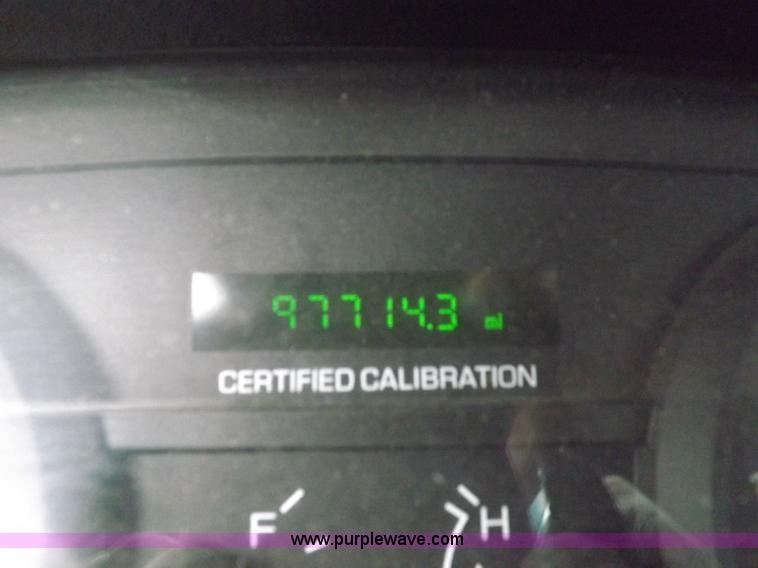 image for item I9204 2006 Ford Crown Victoria Police Interceptor