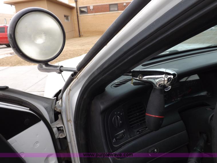 image for item I9204 2006 Ford Crown Victoria Police Interceptor