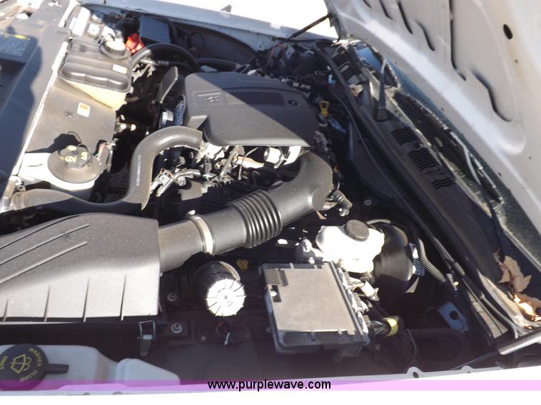 image for item I9210 2005 Ford Crown Victoria Police Interceptor