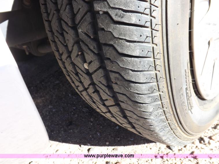 image for item I9210 2005 Ford Crown Victoria Police Interceptor