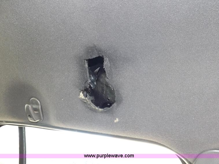 image for item I9210 2005 Ford Crown Victoria Police Interceptor