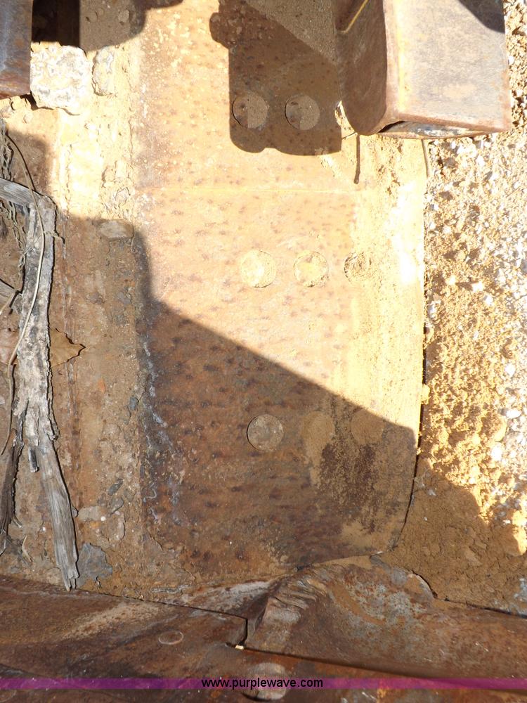 image for item I9211 1971 John Deere 860 elevating scraper