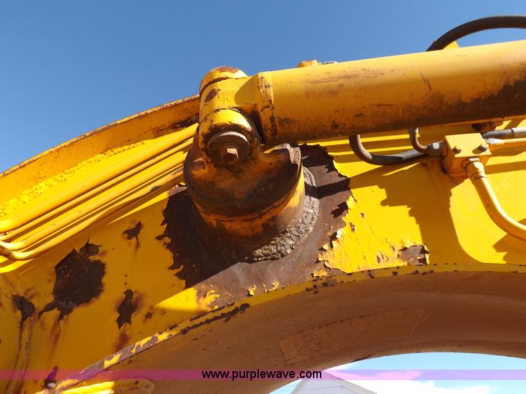 image for item I9211 1971 John Deere 860 elevating scraper