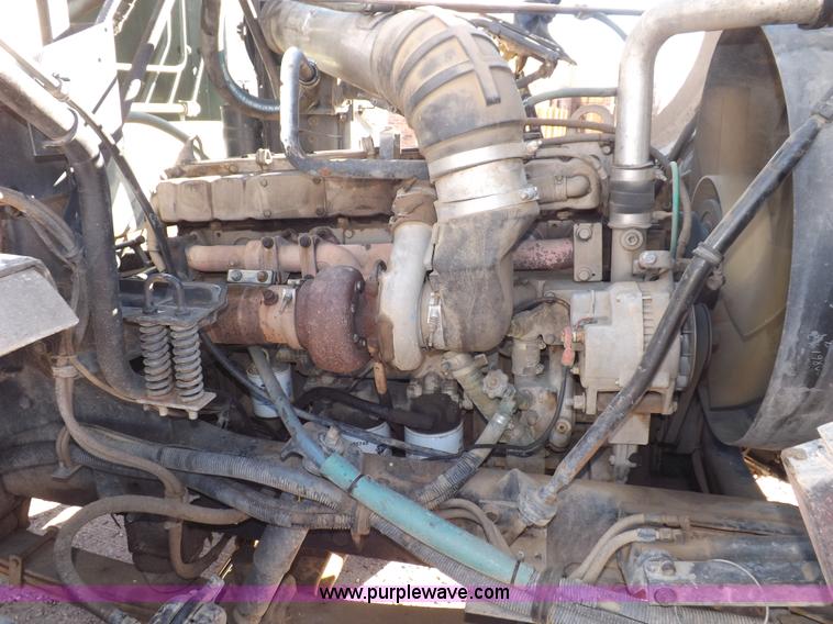 image for item I9217 1992 Volvo WX64 trash truck