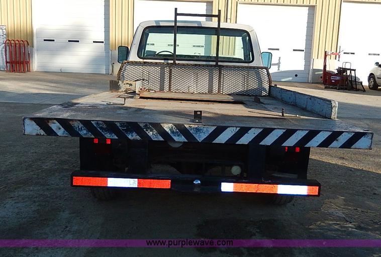 image for item I9436 1978 Ford F250 Custom flatbed truck
