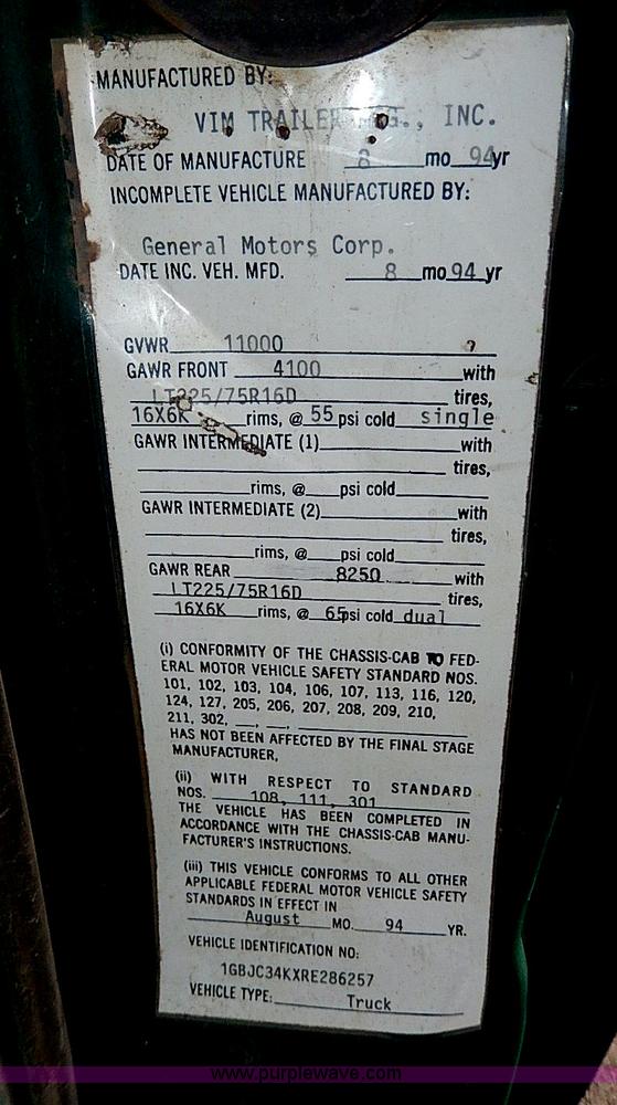 image for item I9438 1994 Chevrolet 3500 dump bed truck