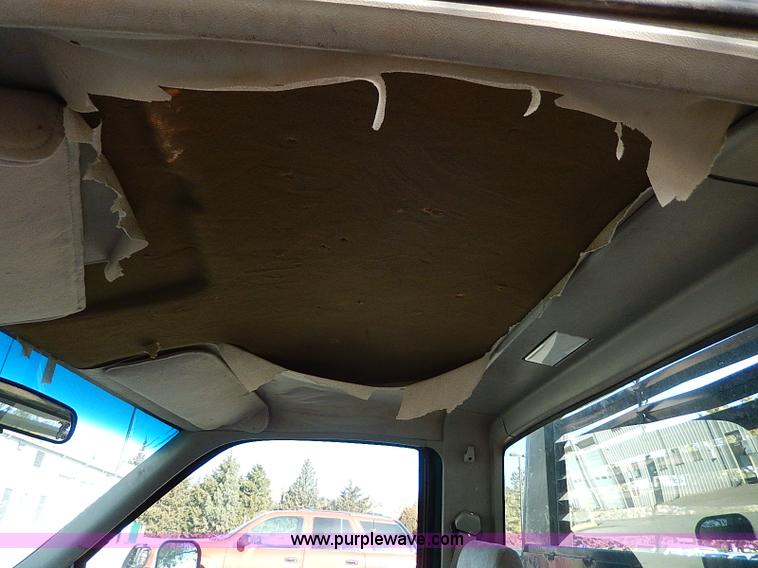 image for item I9438 1994 Chevrolet 3500 dump bed truck