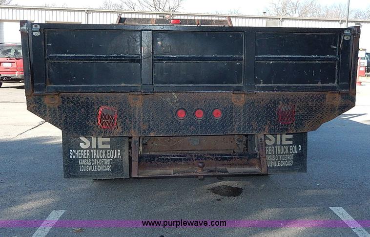image for item I9439 1999 Chevrolet 3500 dump bed truck