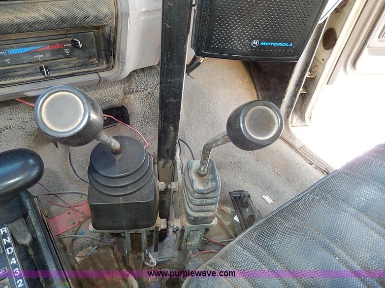 image for item I9468 1995 Ford F800 dump truck