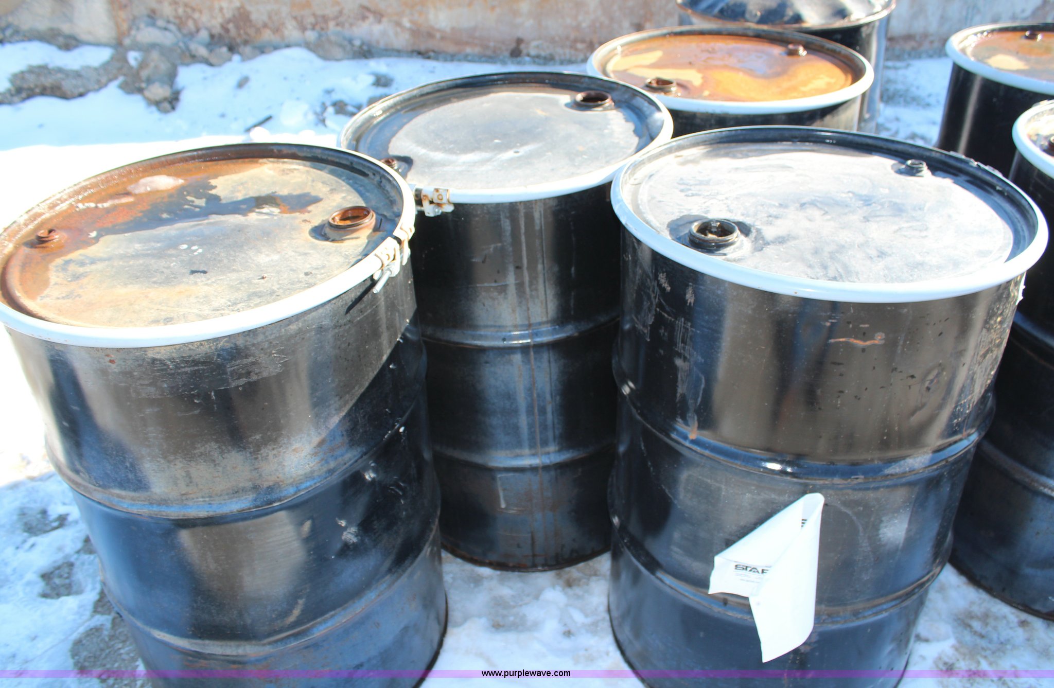 (10) 55 gallon drums in Lawrence, KS Item AU9811 sold Purple Wave