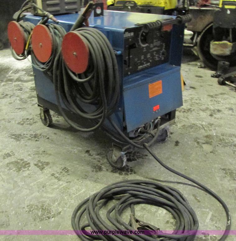 image for item AN9132 Miller Dialarch constant current tig/arc welder