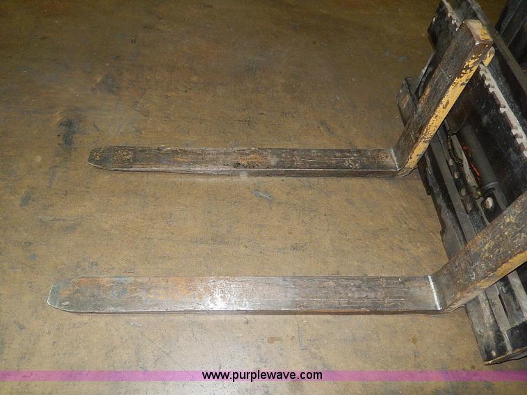 image for item AP9750 Caterpillar T50D forklift