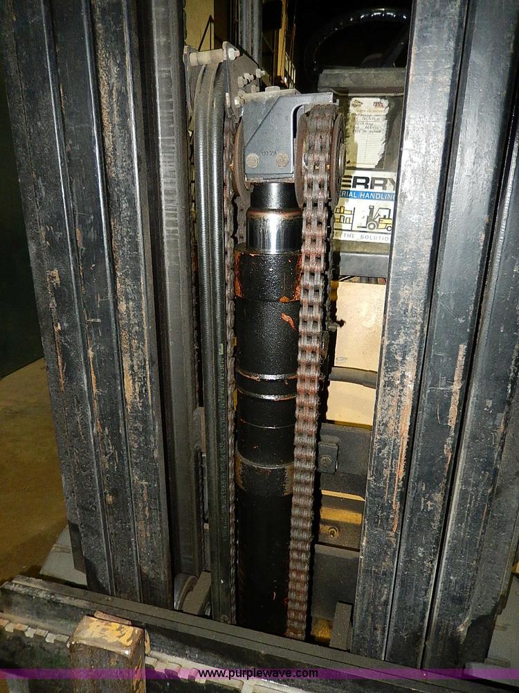 image for item AP9750 Caterpillar T50D forklift