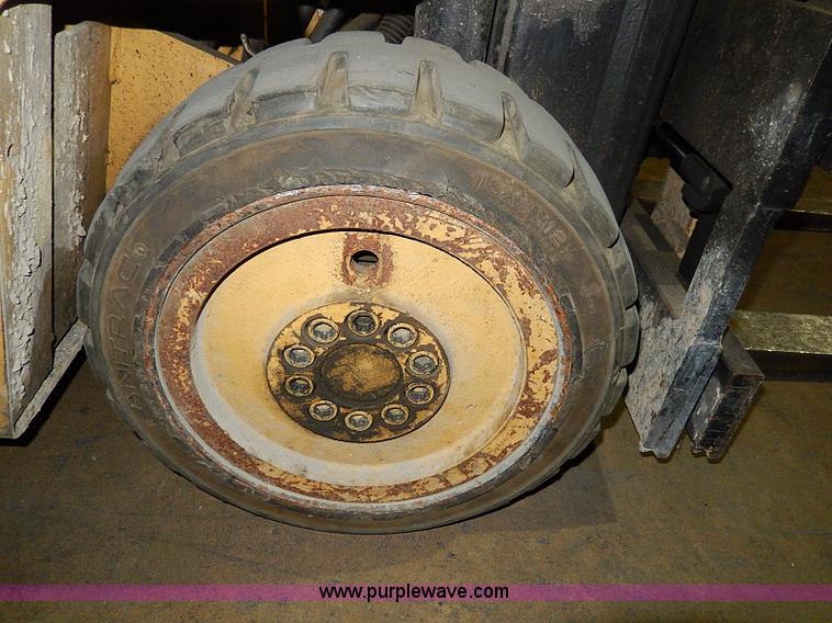 image for item AP9750 Caterpillar T50D forklift