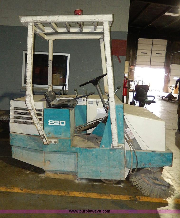 image for item AP9754 Tennant 220 floor sweeper