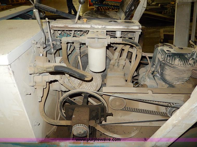 image for item AP9754 Tennant 220 floor sweeper