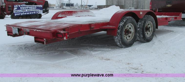 image for item E5239 2004 Mac-lander tandem axle car hauler trailer