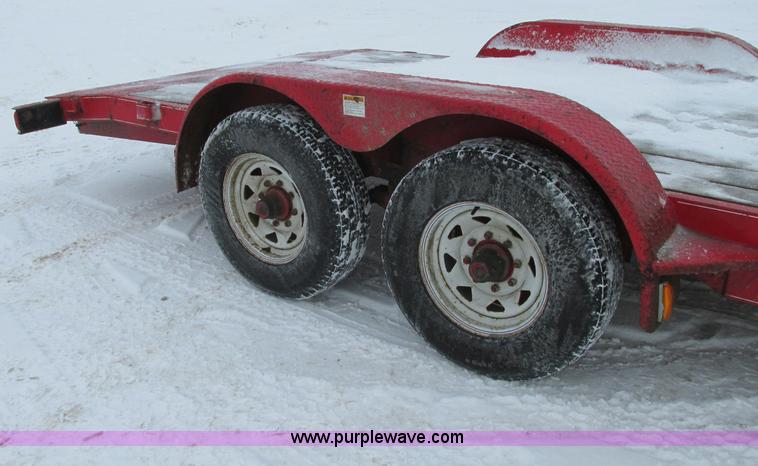 image for item E5239 2004 Mac-lander tandem axle car hauler trailer