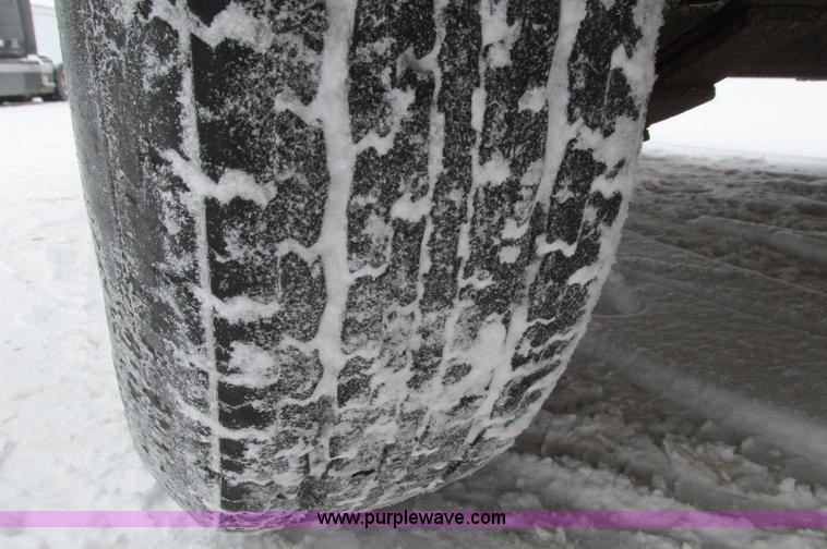 image for item E5239 2004 Mac-lander tandem axle car hauler trailer