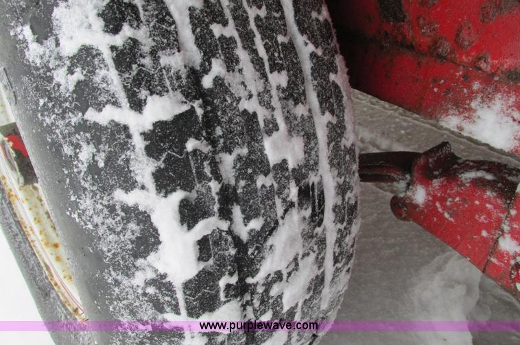 image for item E5239 2004 Mac-lander tandem axle car hauler trailer