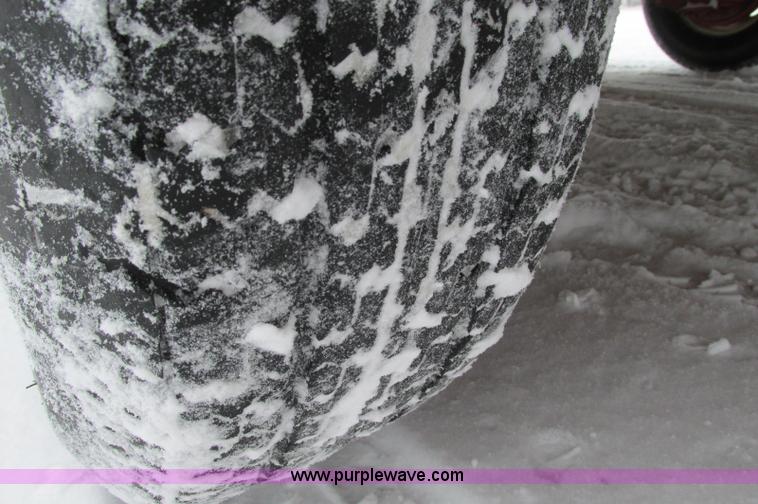 image for item E5239 2004 Mac-lander tandem axle car hauler trailer