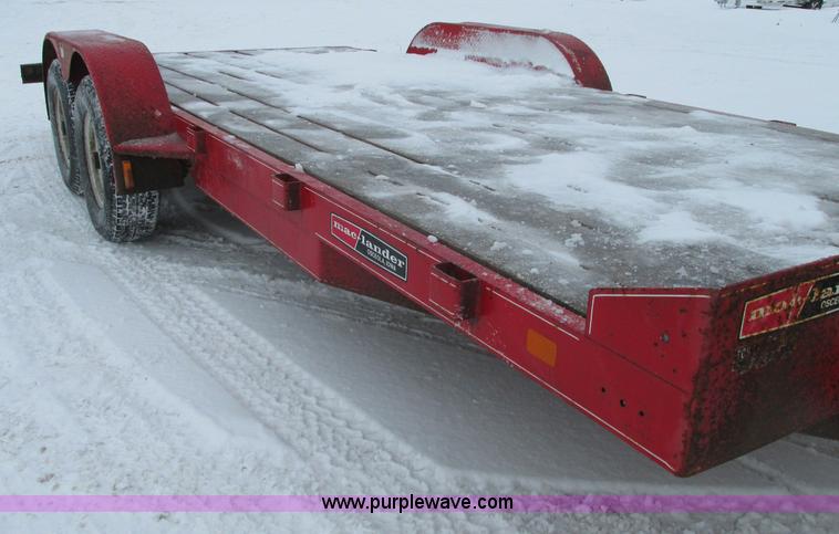 image for item E5239 2004 Mac-lander tandem axle car hauler trailer