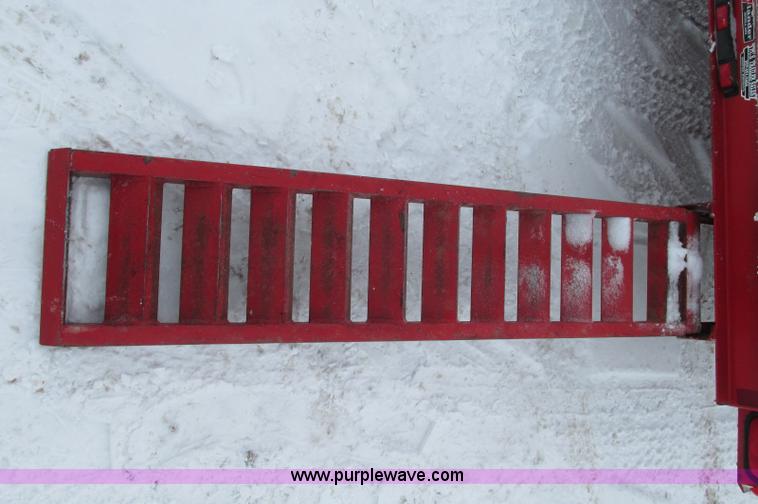 image for item E5239 2004 Mac-lander tandem axle car hauler trailer