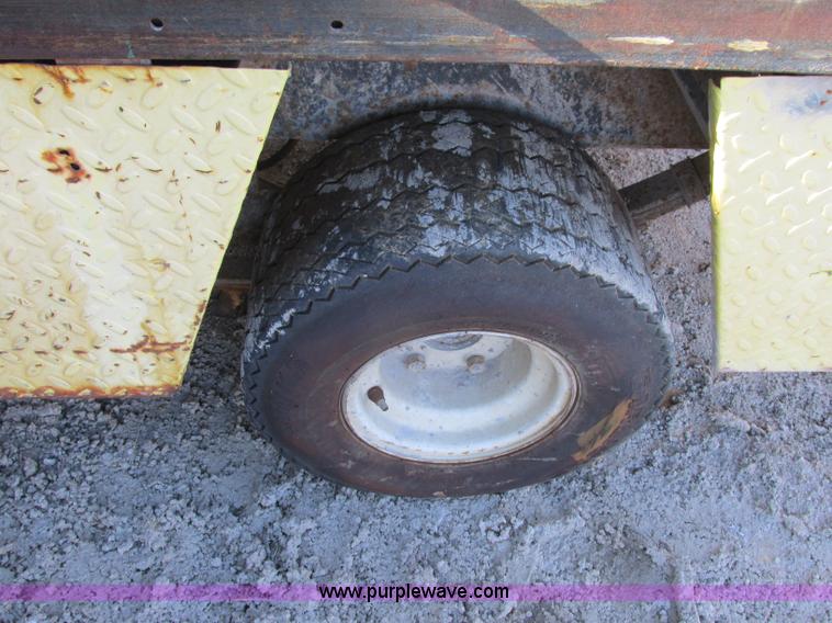 image for item F4841 1997 Ez-go Textron utility cart