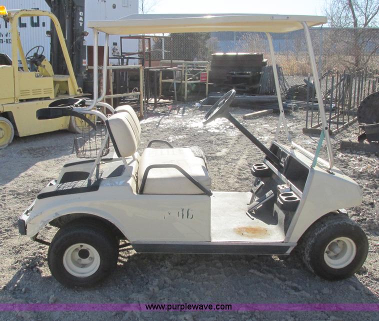 image for item F4847 1997 Club Car golf cart