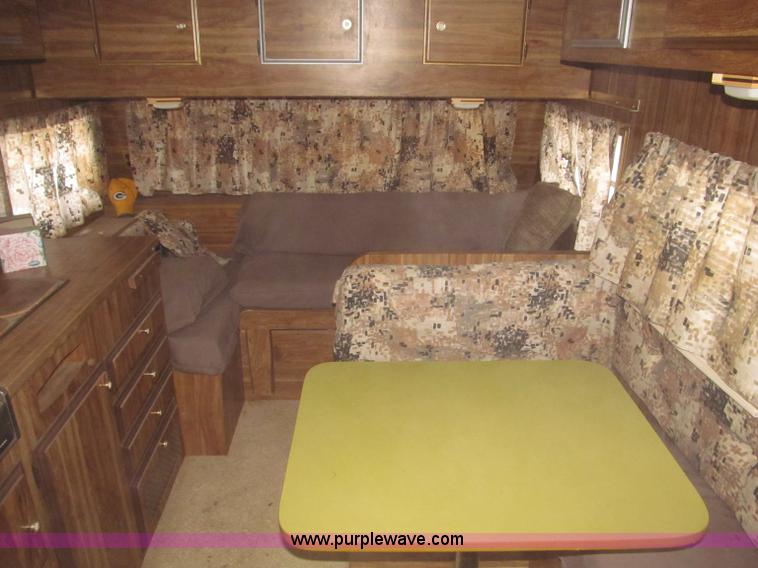 image for item F7222 1977 Coachman Cadet camper