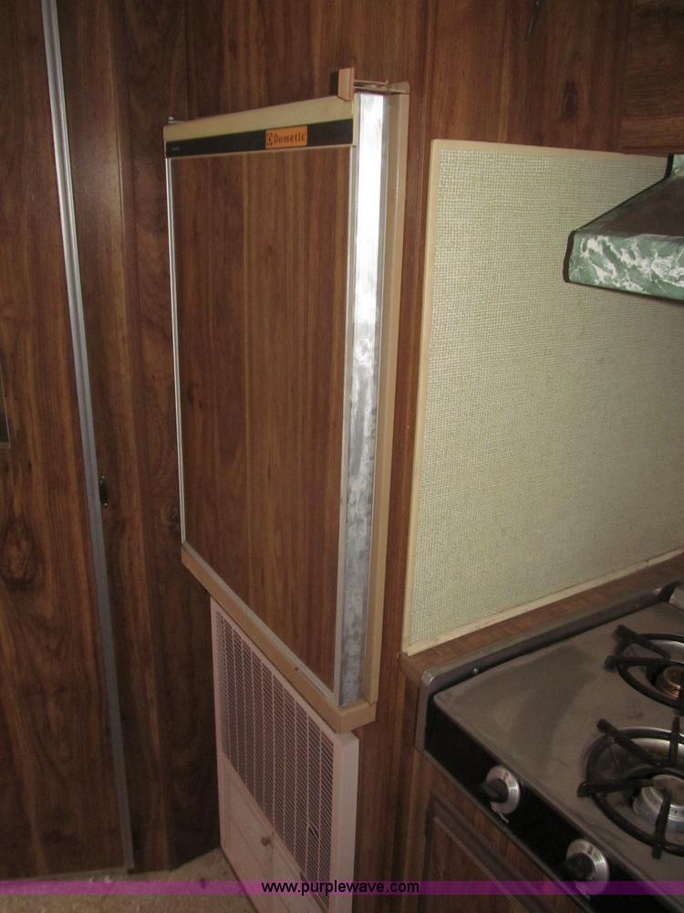 image for item F7222 1977 Coachman Cadet camper