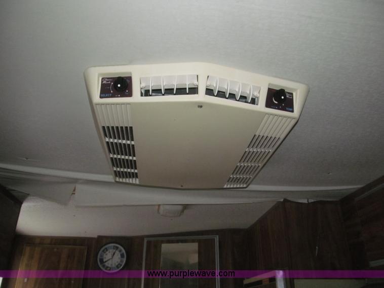 image for item F7222 1977 Coachman Cadet camper