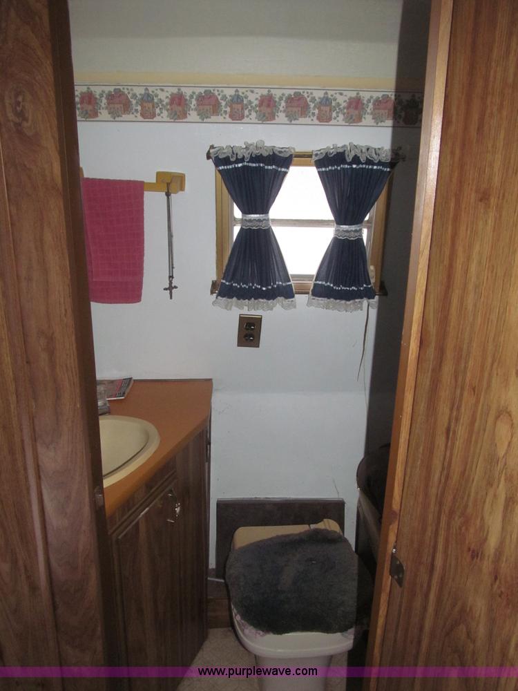 image for item F7222 1977 Coachman Cadet camper