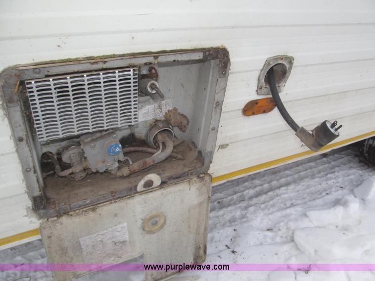 image for item F7222 1977 Coachman Cadet camper