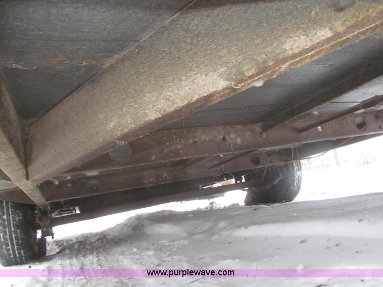 image for item F7222 1977 Coachman Cadet camper