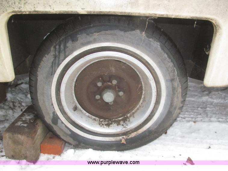 image for item F7222 1977 Coachman Cadet camper