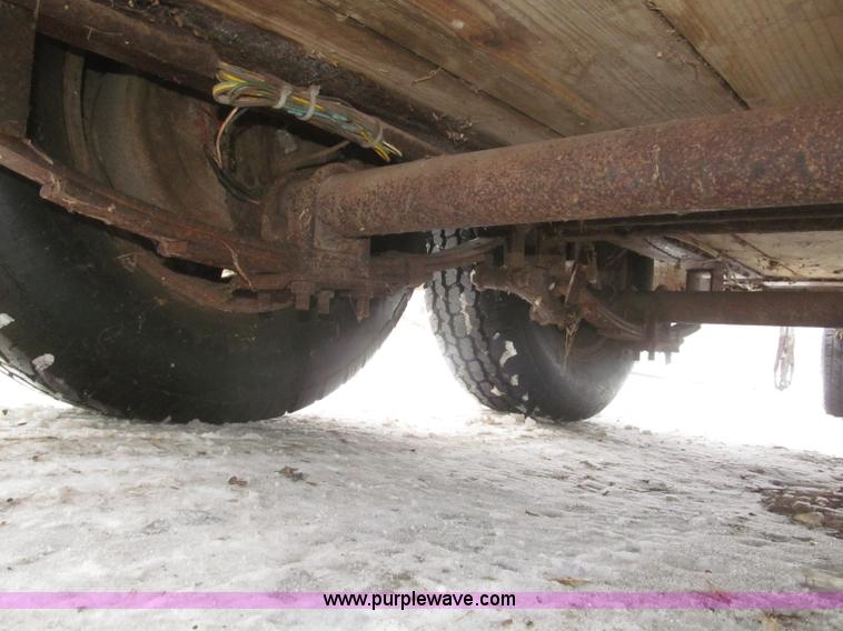 image for item F7223 1977 Flying L two horse tandem axle stock trailer